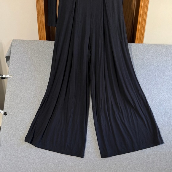 Blogilates Cascade V-Neck Jumpsuit Black Wide Leg Long Sleeve Pockets New L - Picture 10 of 11